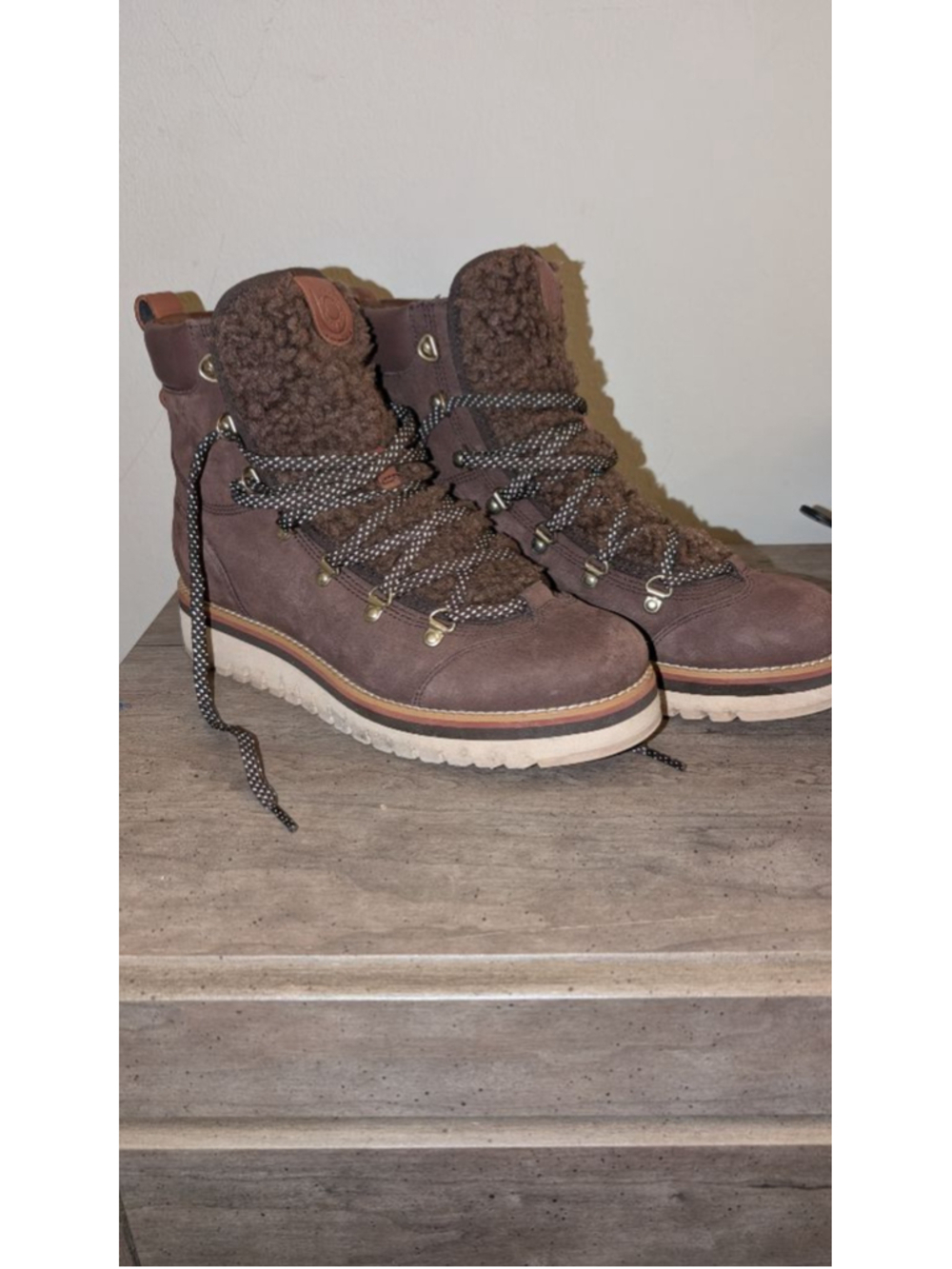 Cole Haan Brown Lace Up Boots Size 8B